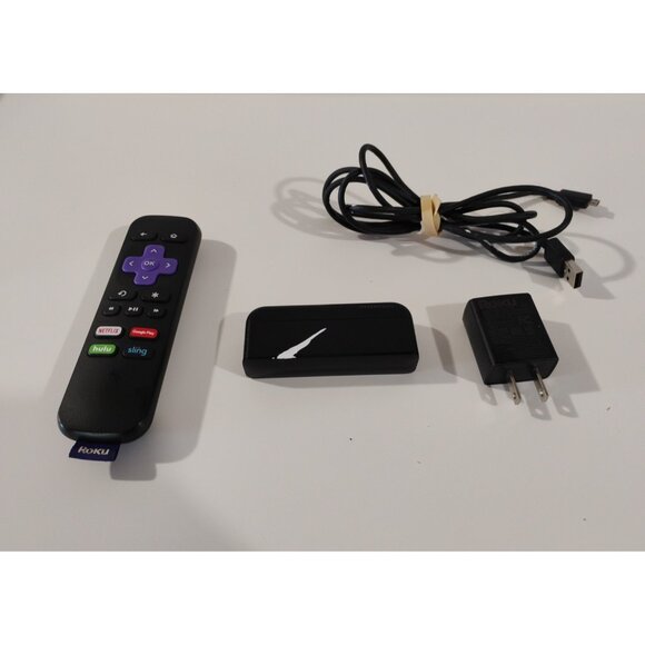Roku 3900x Streaming Device - W/ Remote & Power Cord - Tested Working - Picture 2 of 14